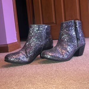 Princess Vera Wang Glitter Booties